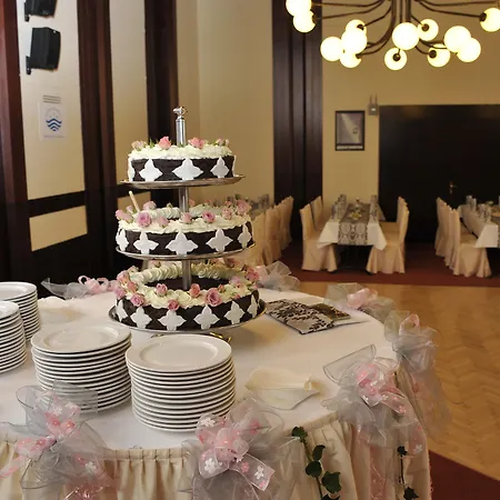 アトランティック ホテル 3*