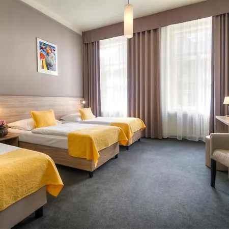 Atlantic Hotell 3*