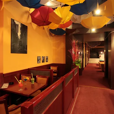 Atlantic Hotell 3*