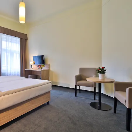 Atlantic Hotell 3*